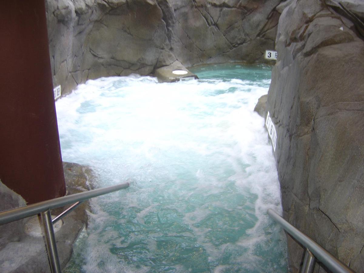 Six Flags Great Escape Lodge & Indoor Waterpark Куинсбери Экстерьер фото
